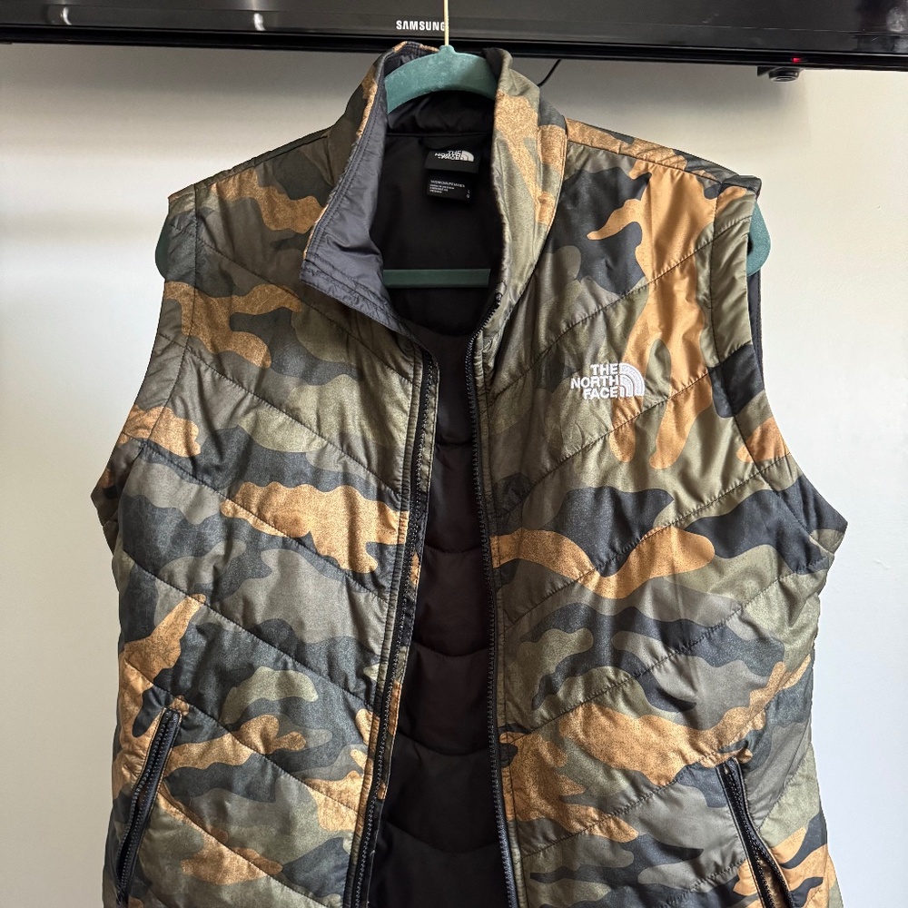 Women's North Face Camo Vest